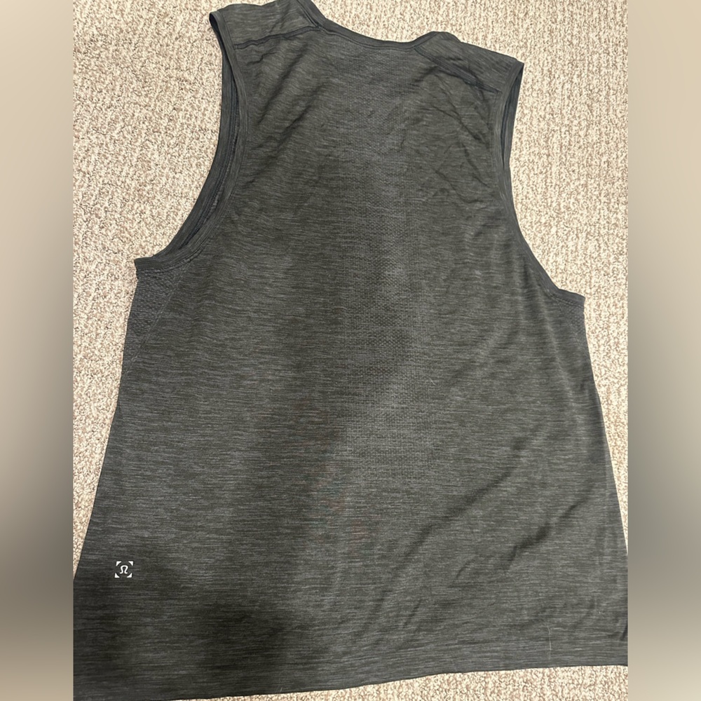 Lululemon men’s Gray Sleeveless Tank Top